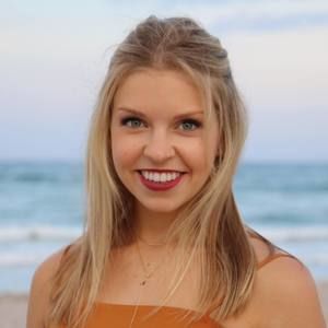 Meet your Posher, Courtney